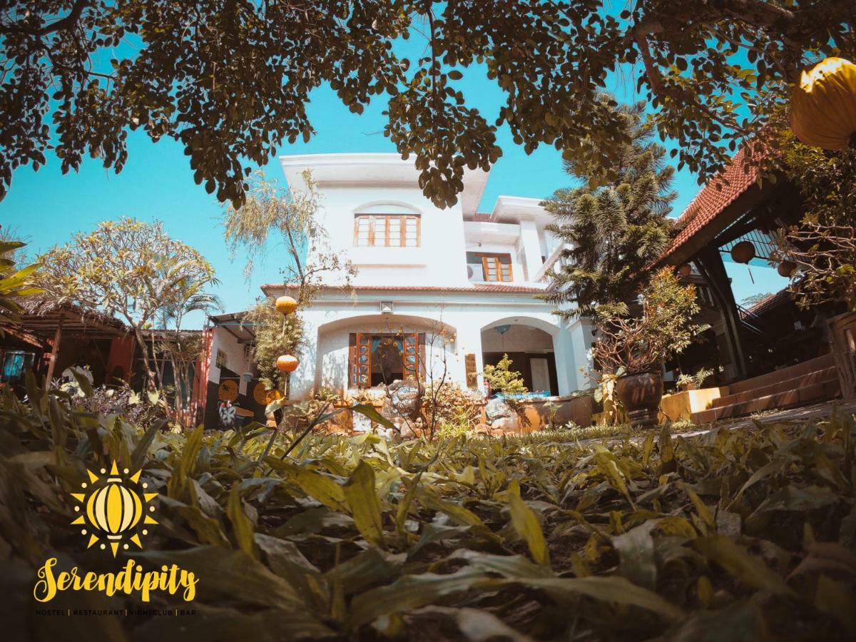 Serendipity Hoi An Hostel Bagian luar foto